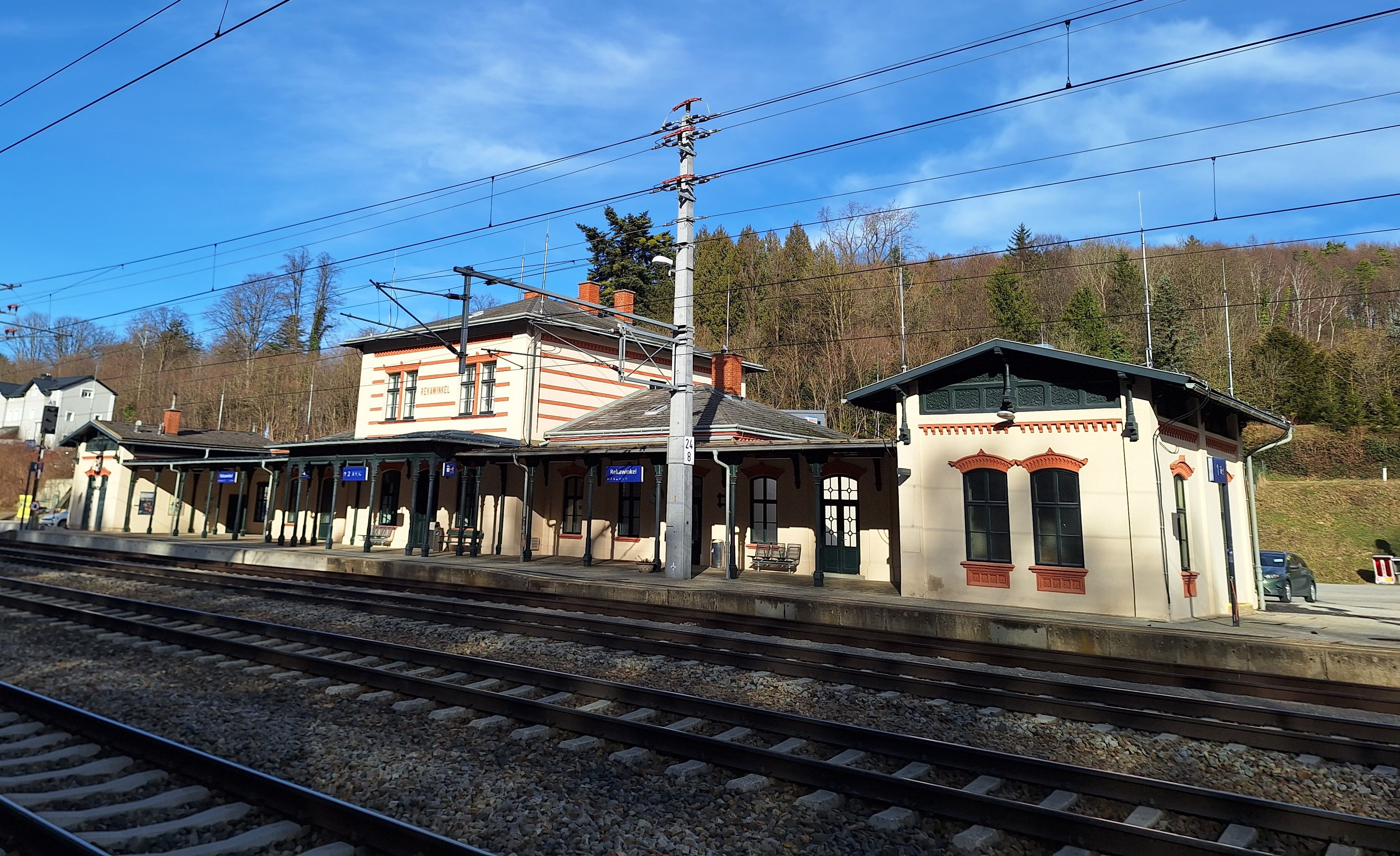 Rekawinkel station