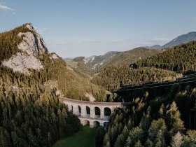 Semmering Bahnwanderweg, Bahnwandern, Wiener Alpen in Nieder&ouml;sterreich, &copy; Wiener Alpen/nicoleseiser.at