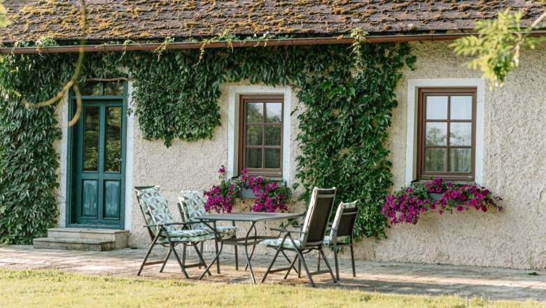 Gardener's house, &copy; Nicole Stessl