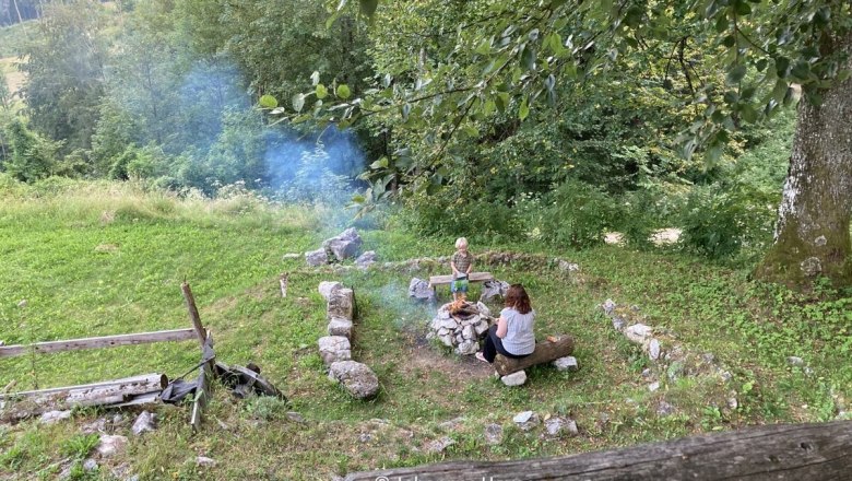 Holzknechthuette_campfire site, &copy; Johannes Hoyos