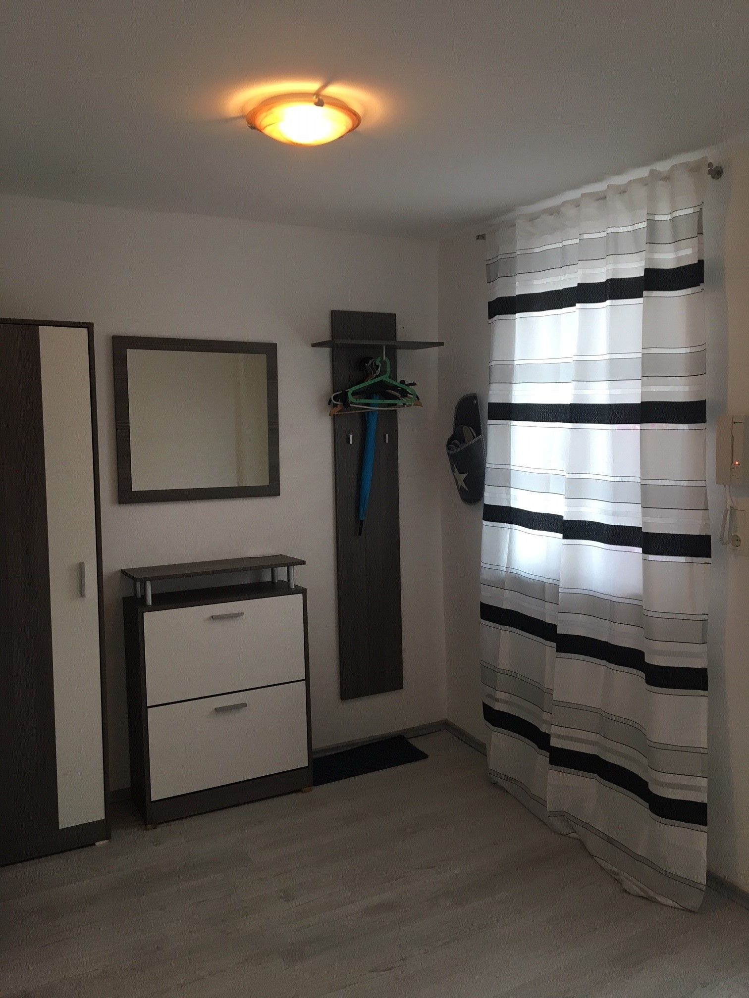 Checkroom entrance area 