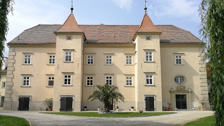 Inner courtyard at Gurhof Castle, © Roman Zöchlinger