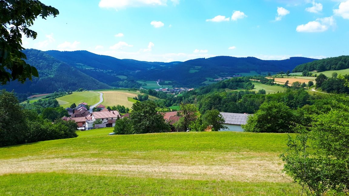 View of Loibersdorf and Pöggstall with St. Anna church