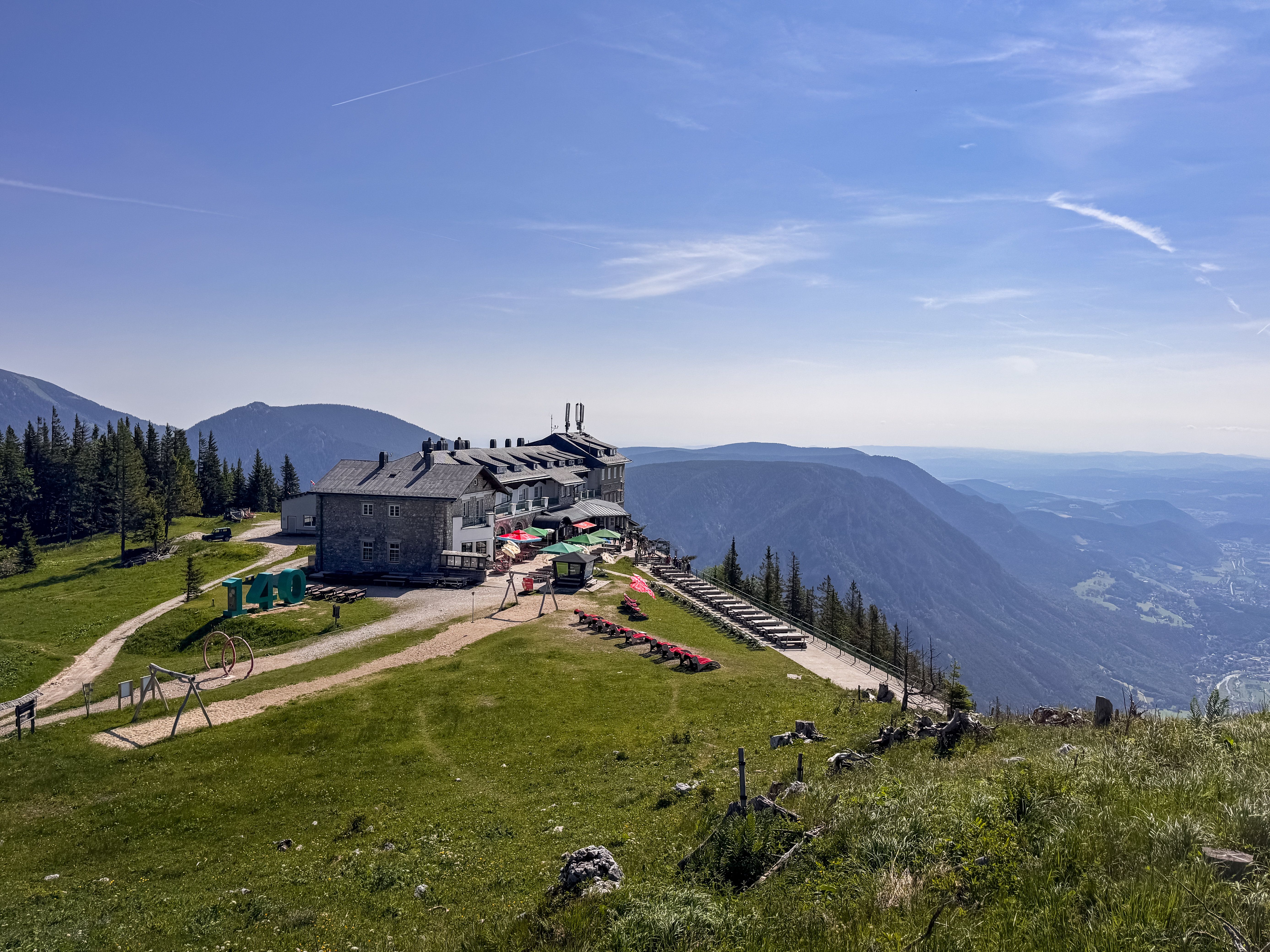 Mountain inn on the Rax with views of the surrounding mountains and valleys.