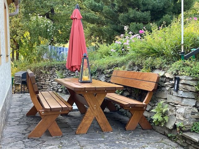 Outdoor seating furniture