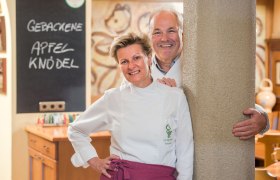 Renate Schaufler (head chef) and Erich Mayrhofer, &copy; weinfranz.at