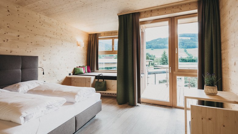 Comfortable wooden rooms, © Heldentheater, Hotel Molzbachhhof