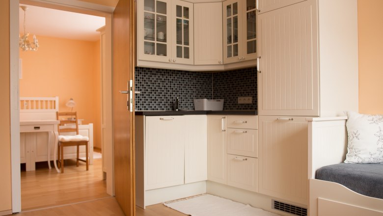 Kitchen corner and dining area, © Sabine Preißl