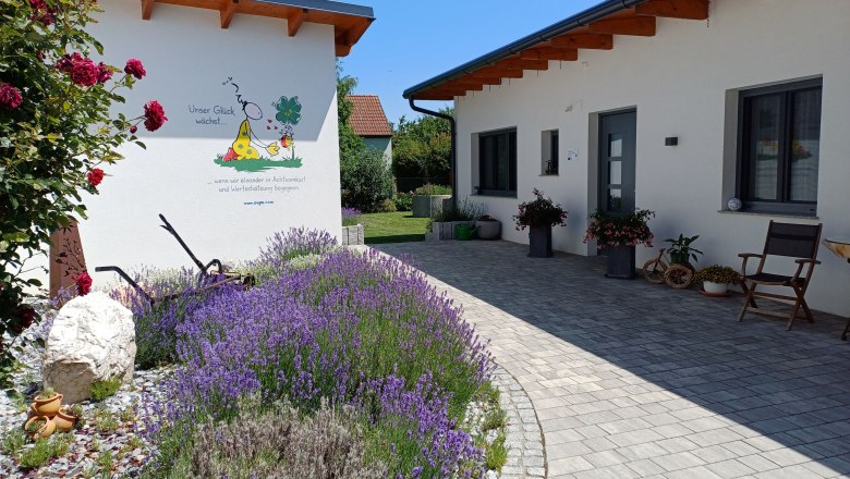 our house - Wohlf&uuml;hlhof Bachzelt, &copy; Martina Bachzelt