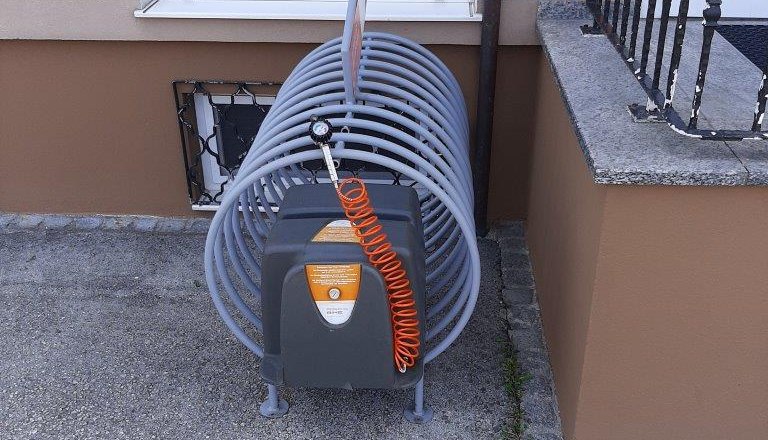 Bike air filling station, &copy; B&auml;ckerei Feldhofer