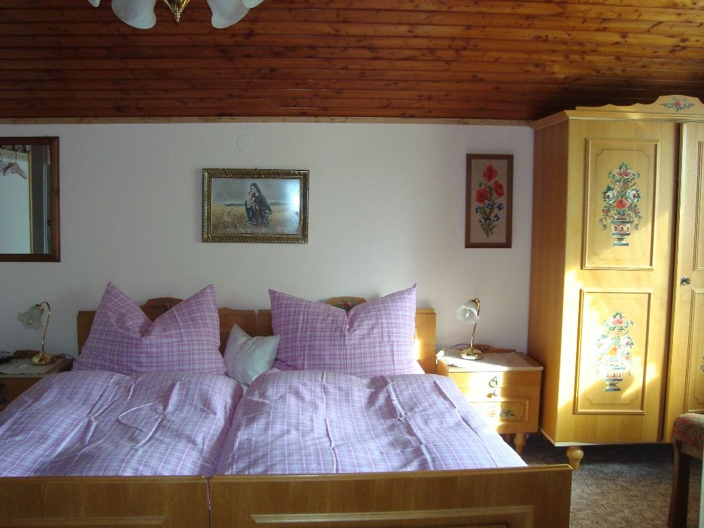 Farmhouse bedroom