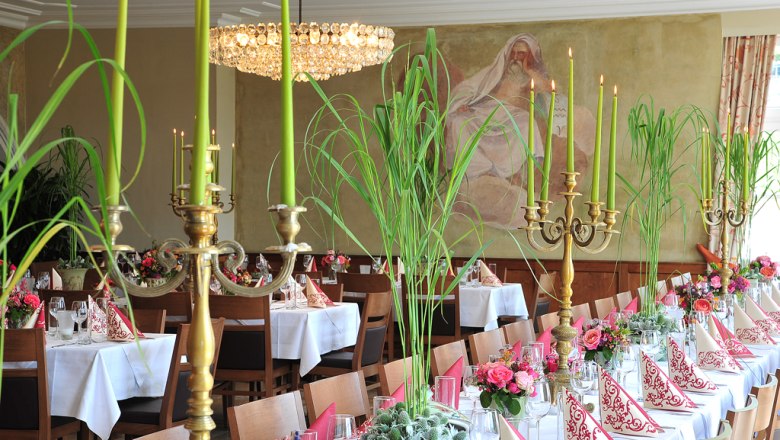 Abbey restaurant inside with set tables, © Stiftsrestaurant Melk
