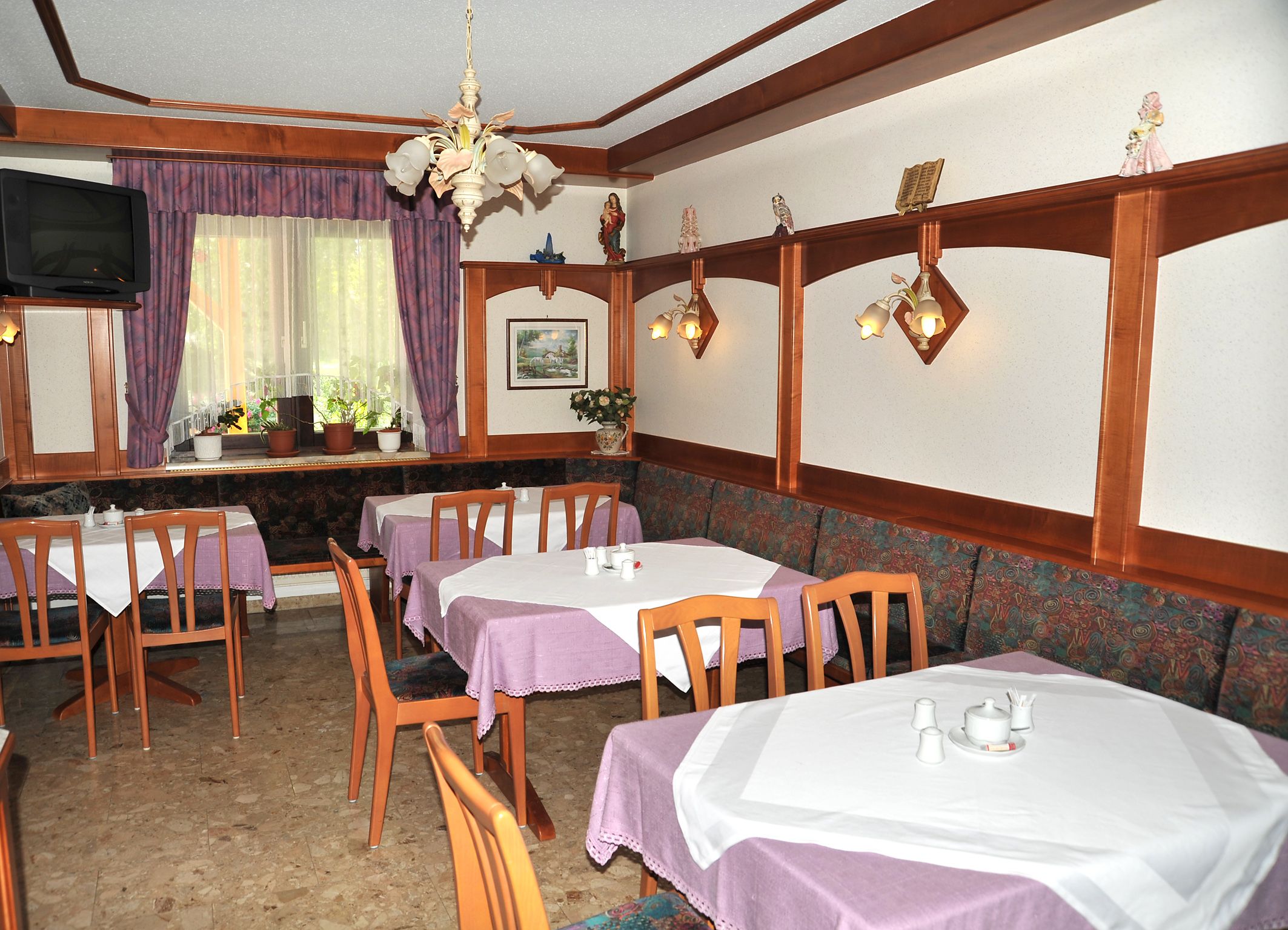 Breakfast room