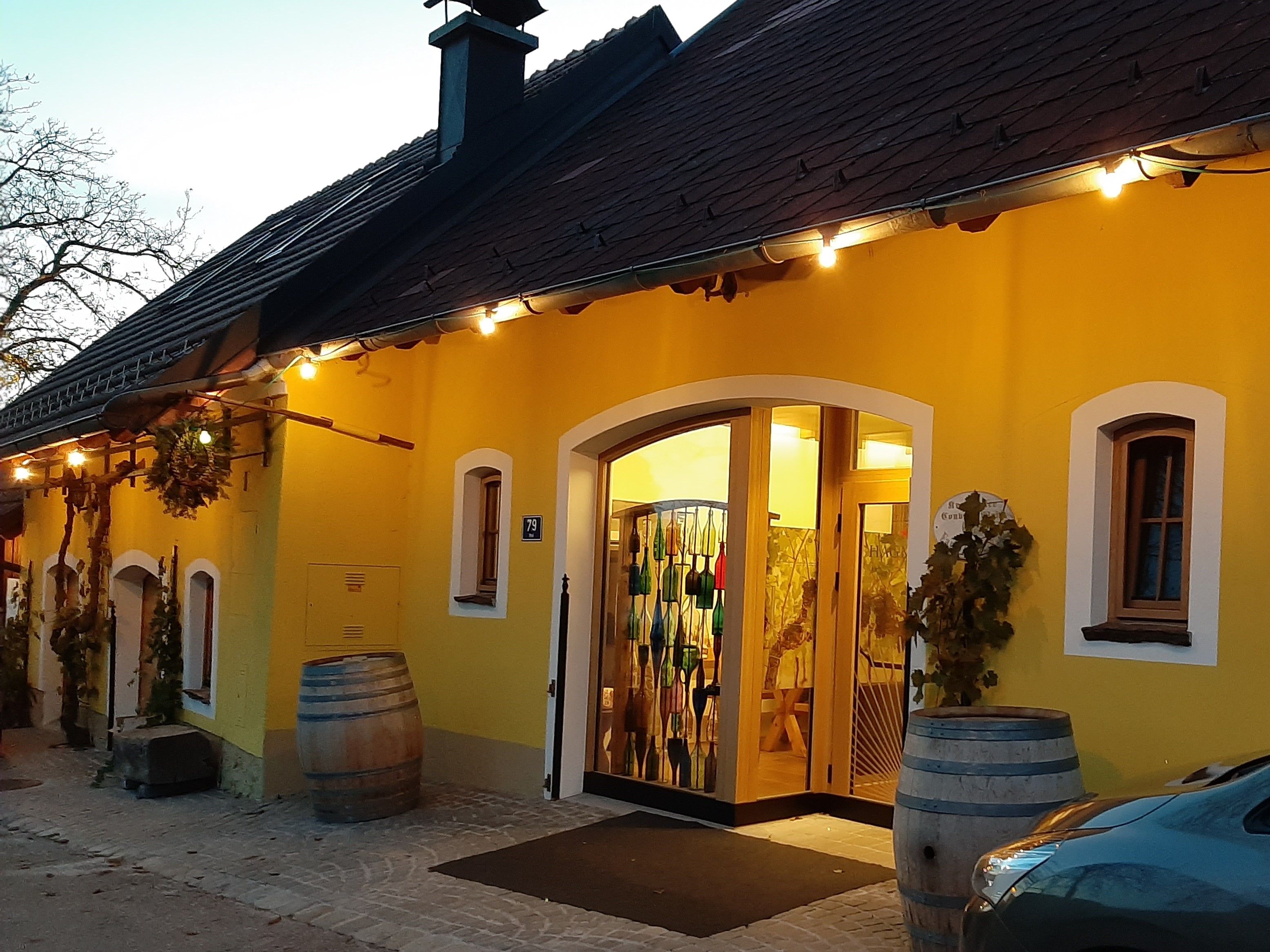Heurigen Restaurant_Hof zu Priel