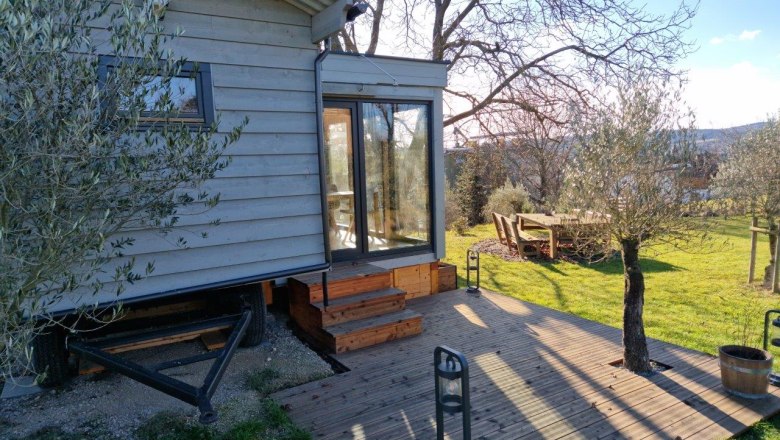 LUISE outside, &copy; www.olivenhof.at