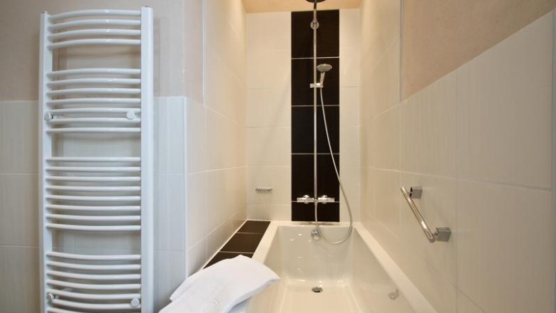 Bathroom with rain shower, © Mag. Marc Droll