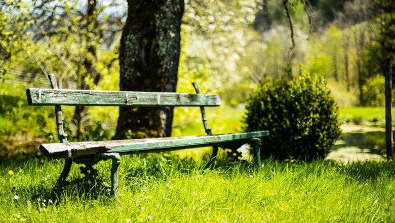 Garden bench, © www.lensflair.at