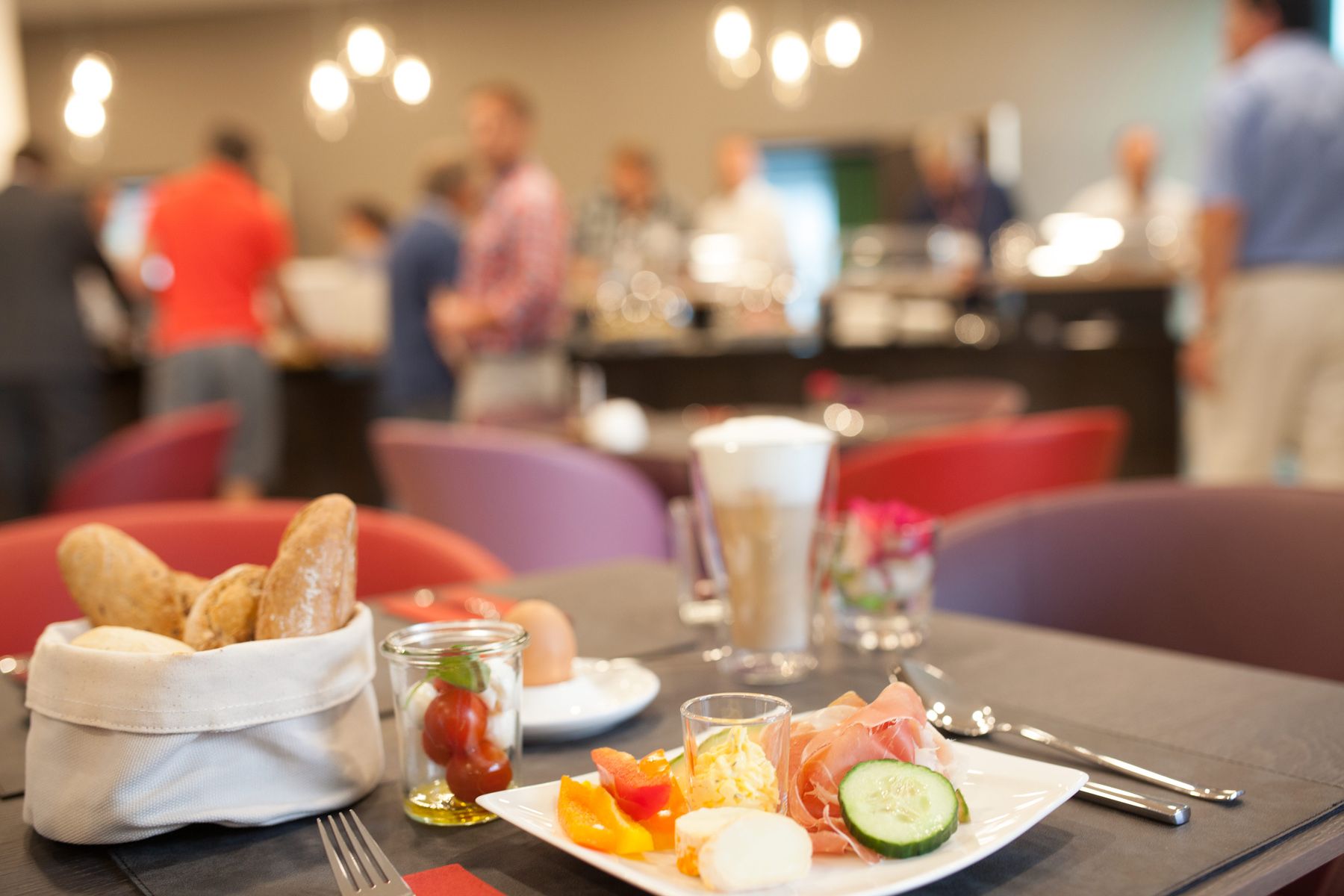 Set breakfast table for 2 people