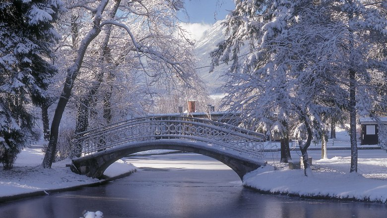 Lenaubr&uuml;cke bridge in the spa gardens, &copy; Marktgemeinde Reichenau