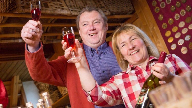 Ferdl drinks, &copy; schwarz-koenig.at