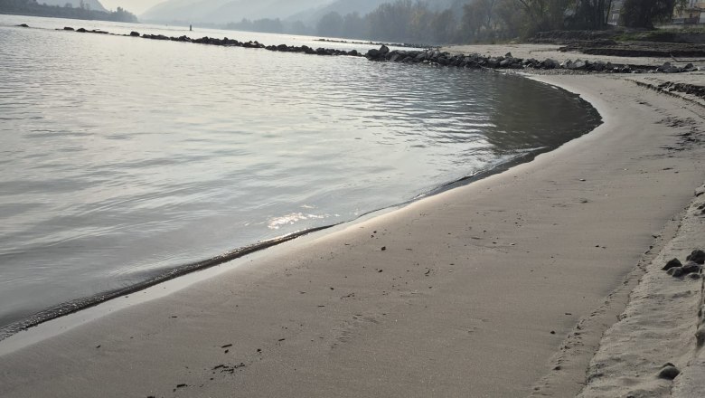 The Danube beaches in the Wachau also invite you to swim, © U.E.
