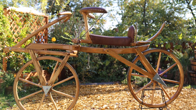 Wooden impeller, © Barbara Schneider - Nostalgie Museum "Drahtesel & Mehr"