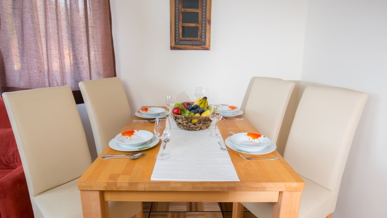 Dining area in the Eisenstein apartment, &copy; Familie Kr&uuml;ckel
