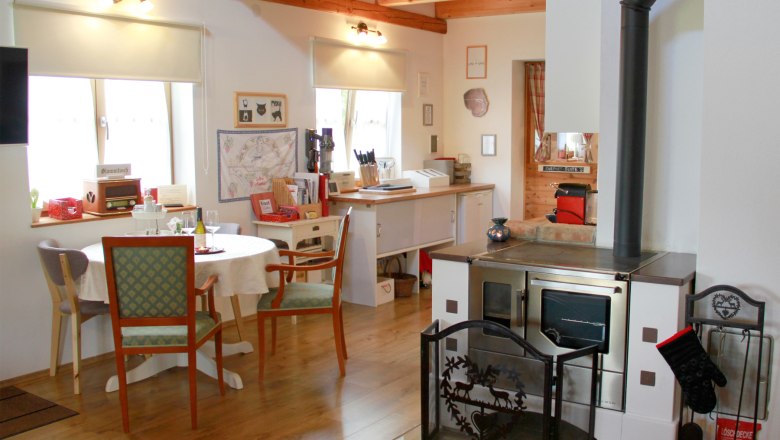 Dining table and oven, © Gebhard Auer