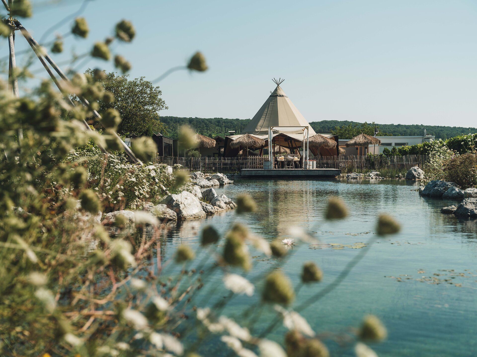 Florian Mainx and Lisi Umathum in the restaurant