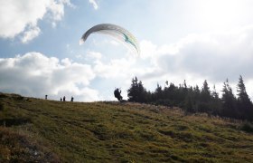 Paragliding on the Ötscher, © Karas