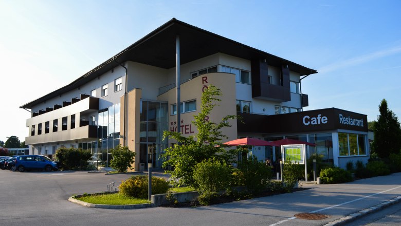 Exterior view of the hotel with nice weather
