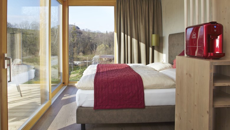 Wiener Alpen Bett – A bed in the Vienna Alps, © Wiener Alpen in Niederösterreich/Bene Croy