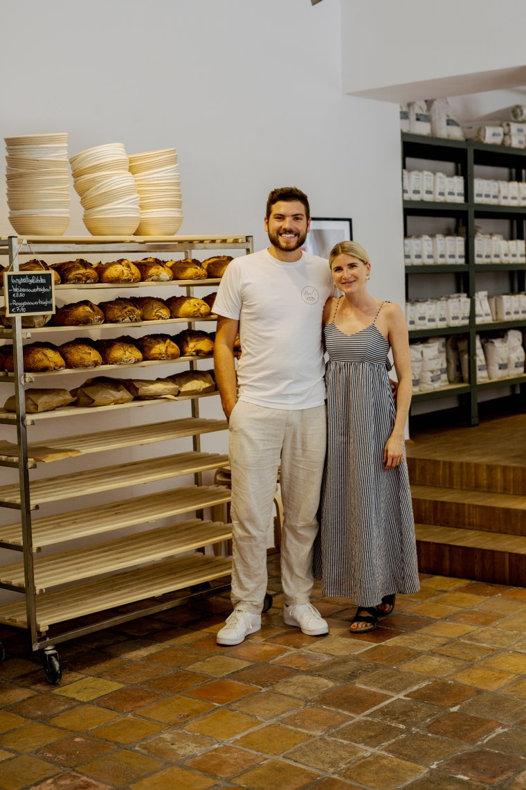 Pauls Bread making: Paul Plattner, Magdalena Schröpfer, © Niederösterreich Werbung/Karin Stoettinger