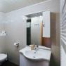 Bathroom in the Erpfi vacation apartment, © Biohof Hammerschmidt