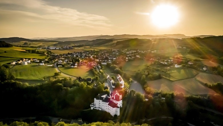 Aerial view of Leiben Castle, &copy; Robert Herbst