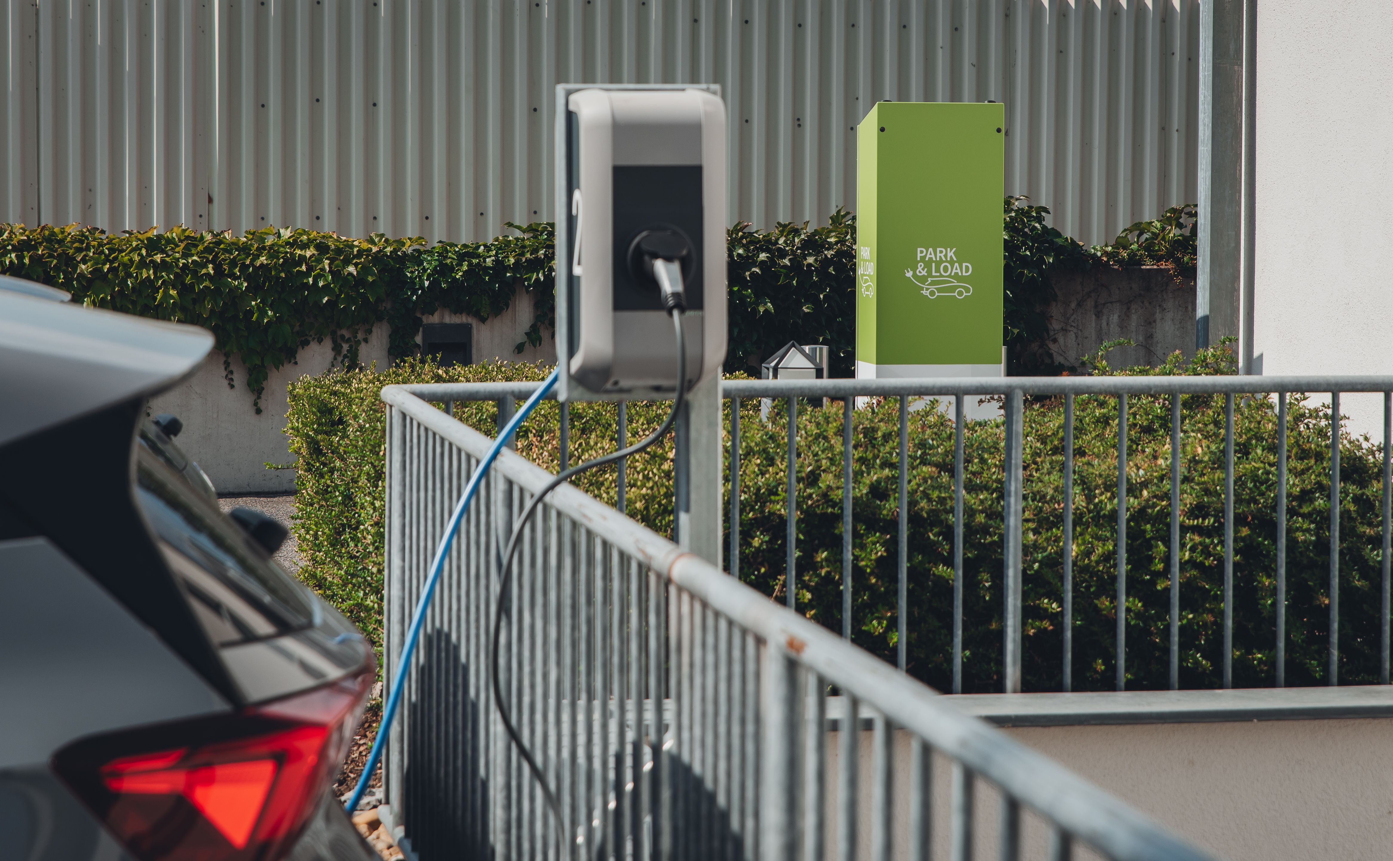 Charging stations, Park & Load at HEINhotel vienna airport
