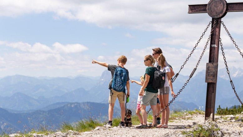 Once you reach the Hochkar summit cross, you can enjoy a fabulous panoramic view, © Ludwig Fahrnberger