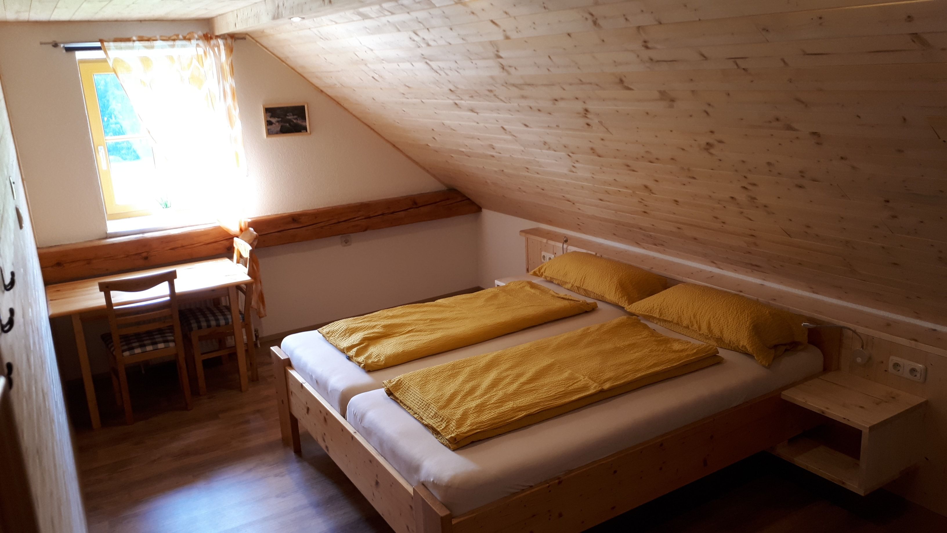 Room 1 double bed