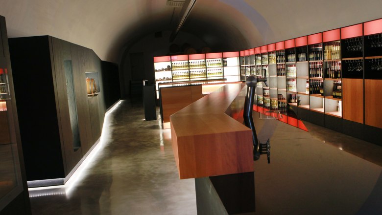 You can browse the store at your leisure, &copy; weinfranz.at