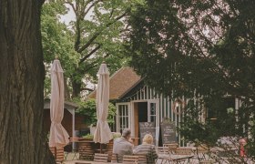 Picnic pavilion, &copy; Lisa Edi