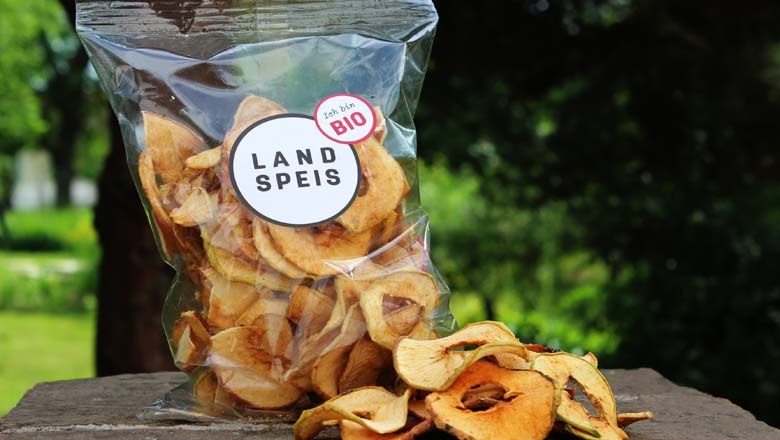 Apple potato chips, &copy; Landspeis