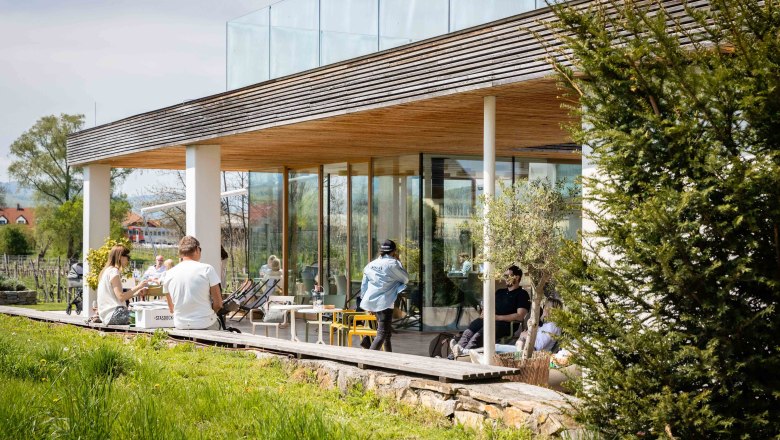 Malat Winery and Hotel, &copy; Pamela Schmatz