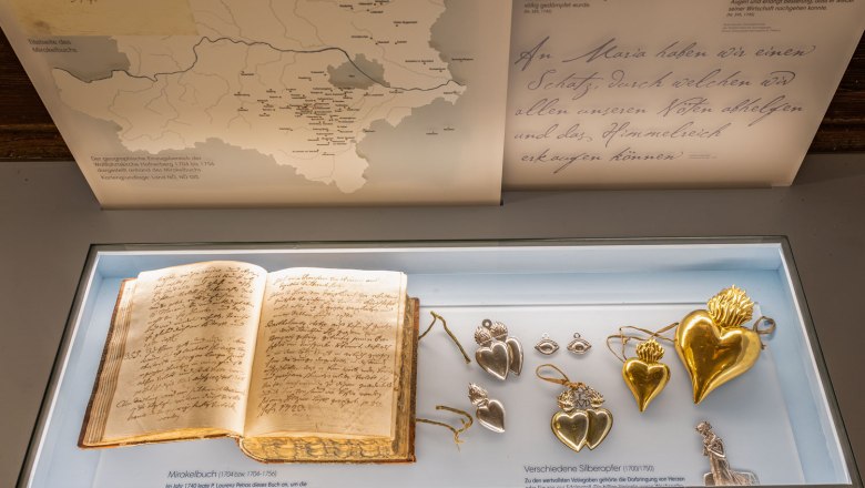 Treasures, &copy; Erwin Schefstoss