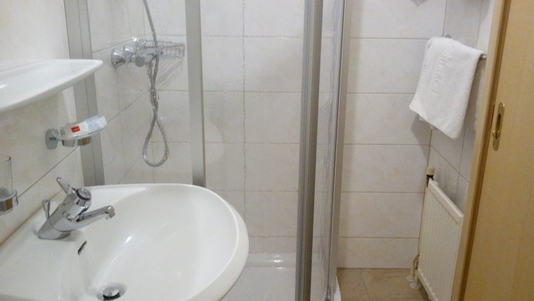 Bathroom, © Hotel zum Goldenen Hirschen