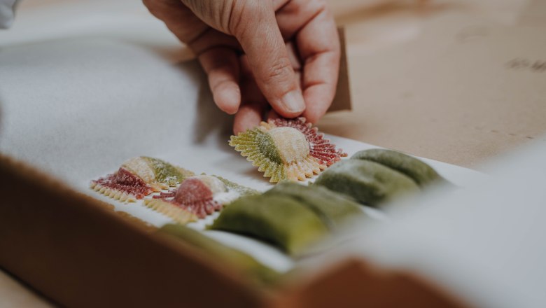 Raviola production in the manufactory, &copy; Raviola-Manufaktur Elisabeth Schindler