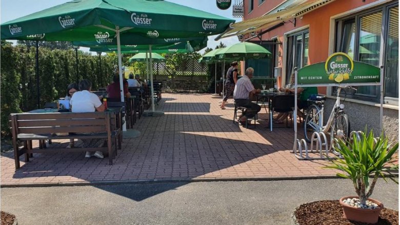 Guest garden of the Orndinger Dorfwirtshaus, © Donau Niederösterreich Tourismus GmbH