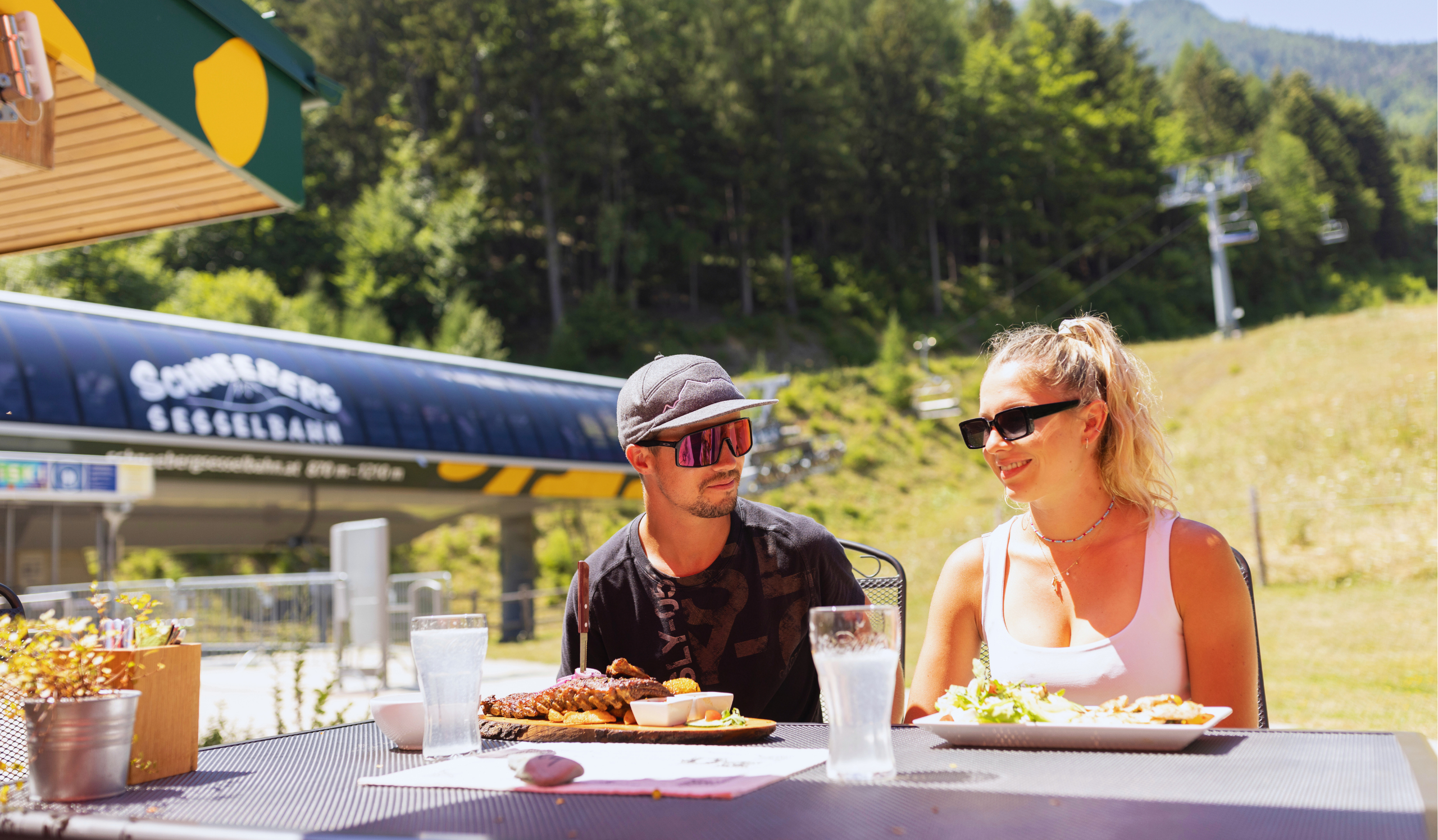 Eating at the Lahning Inn, terrace next to the chairlift station