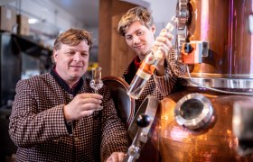 Schnapps production in Lilli's experience, © Familie Aufreiter