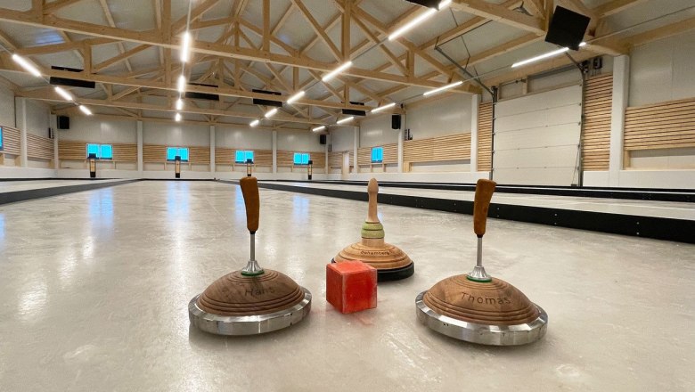 Curling rink, &copy; webgrafix.at