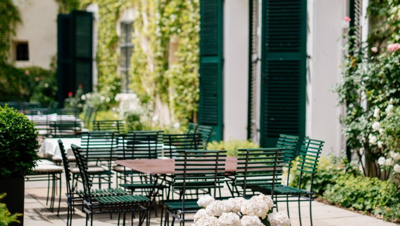 Terrace, &copy; Schloss Ernegg